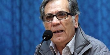 طهماسب صلح‌جو: برخی جایزه جشن منتقدان را بالاتر از فجر می‌دانند/ تاثیر نقد در سینما فوری نیست